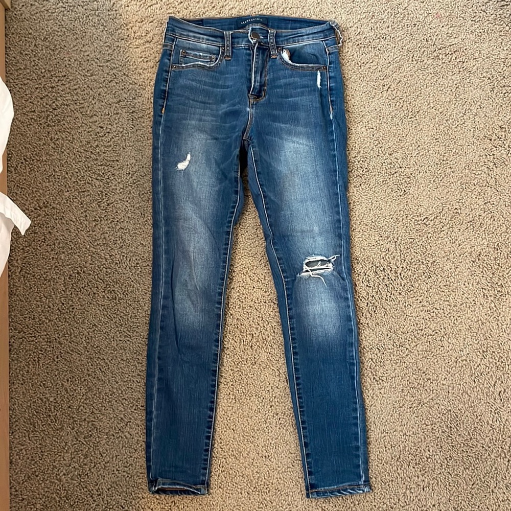 Aeropostale ripped skinny jeans 0 short